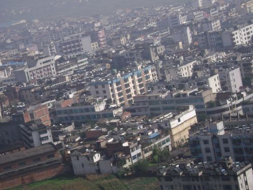  p>龙泉镇是贵州省遵义市凤冈县的县城,是全县政治,经济,文化中心