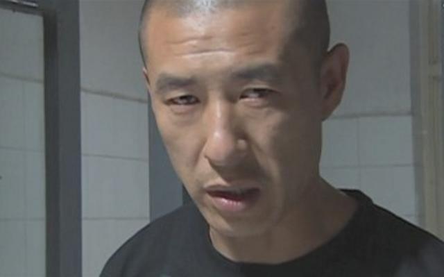 "抬头农民,低头杀手",演孙红雷小弟走红,龙套多年今片