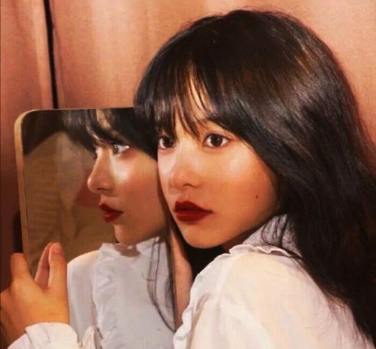 ins港风复古女生头像太漂亮了