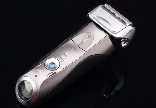 braun 博朗 790cc 旗舰电动剃须刀 带清洁桶