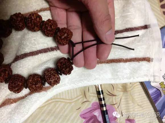 金刚菩提手串怎么穿绳 绳头怎么处理?