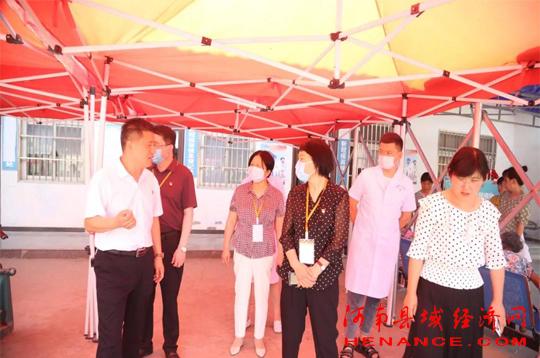 宁陵县人民医院院长郭晓华到部分乡镇卫生院督导疫苗