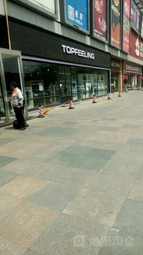 地址(位置,怎么去,怎么走):  济南市天桥区济泺路96-1号缤纷五洲商业