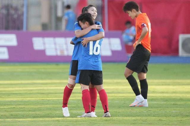 张琳艳参加中国女足集训,她是中国的女梅西,成长却并非一帆风顺