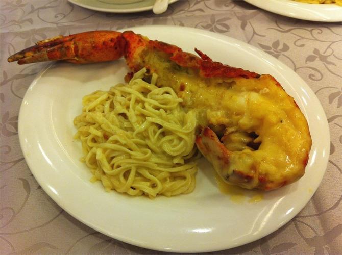 芝士波士顿龙虾配伊面