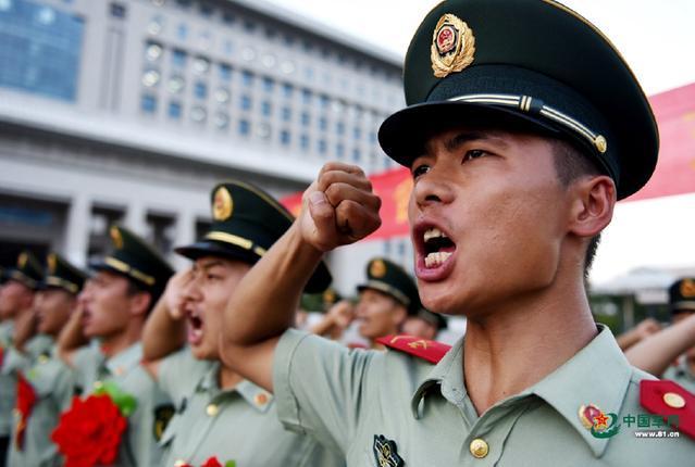 再见战位退伍老兵告别江淮第一哨