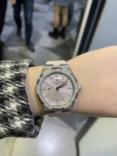 江诗丹顿女表 粉粉的好好看_女表_江诗丹顿怎么样_玫瑰粉色_表带_18k