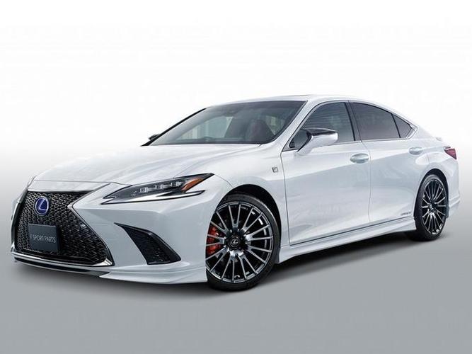 新款雷克萨斯es车型外观选装件海外曝光图文