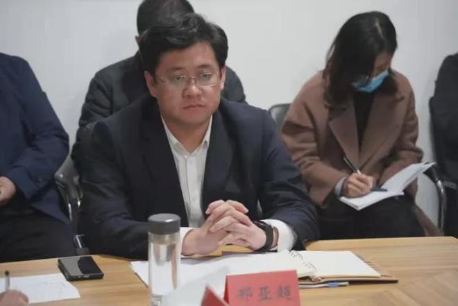故城政府县长邢亚超主持召开经济运行调度会