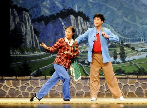 豫剧《朝阳沟》在洛阳歌剧院成功上演