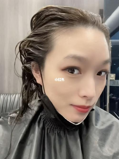 小米姐姐的日常 | 换发型_发型_接头发_烫发_漂发_发型分享_时尚_发型
