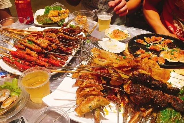 青山篇|光谷滴班子找汉口滴拐子克青山吃宵夜.