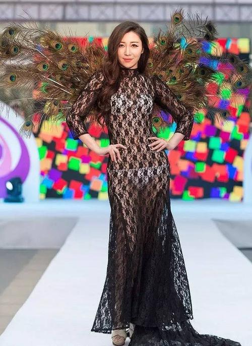 深夜发媸 · 维密有什么好看的?国产内衣秀比它精彩多