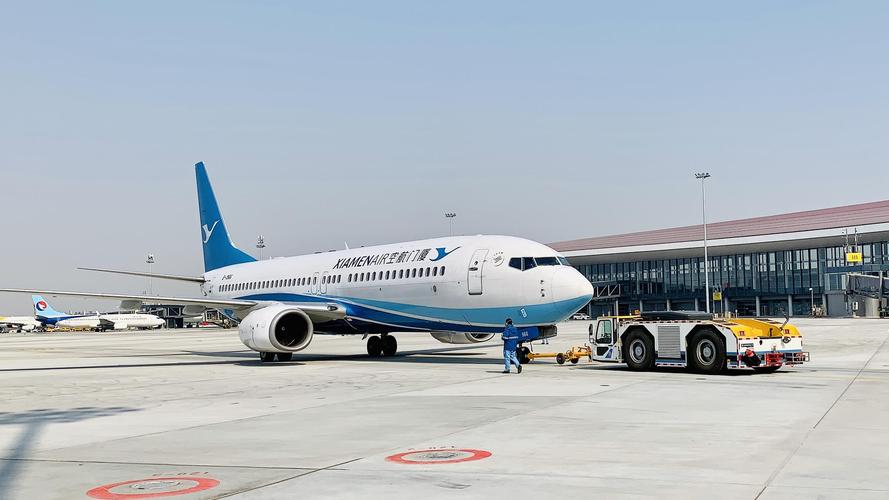 华北空管局保障大兴机场航班转场厦门航空一次性转场大兴