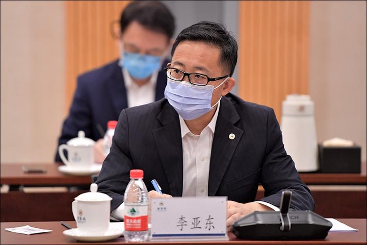 防疫抗疫丨李亚东出席中央企业远程医疗平台项目发起人大会