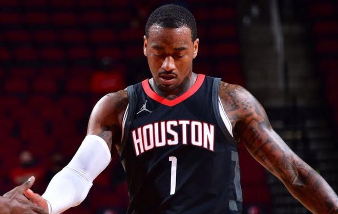 2010年火箭选择送走麦迪和尼克斯交易他们得到了什么回报