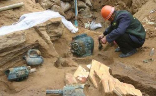 此墓是"中国第一凶墓",墓中已有80名盗墓贼惨死,惨状令人难忘