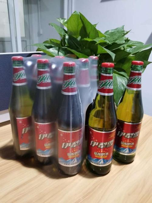啤酒新疆原产伊犁雪精600ml12瓶整箱11度原浆啤酒