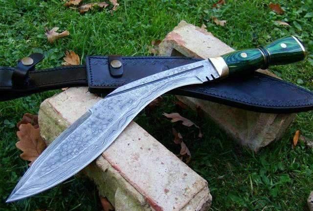 闻名世界百余年的尼泊尔军刀为何没落?我军三棱刺让它