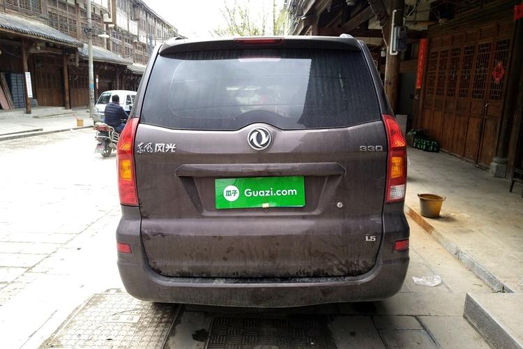 东风风光330 2016款 1.5l 手动乐享型dk15
