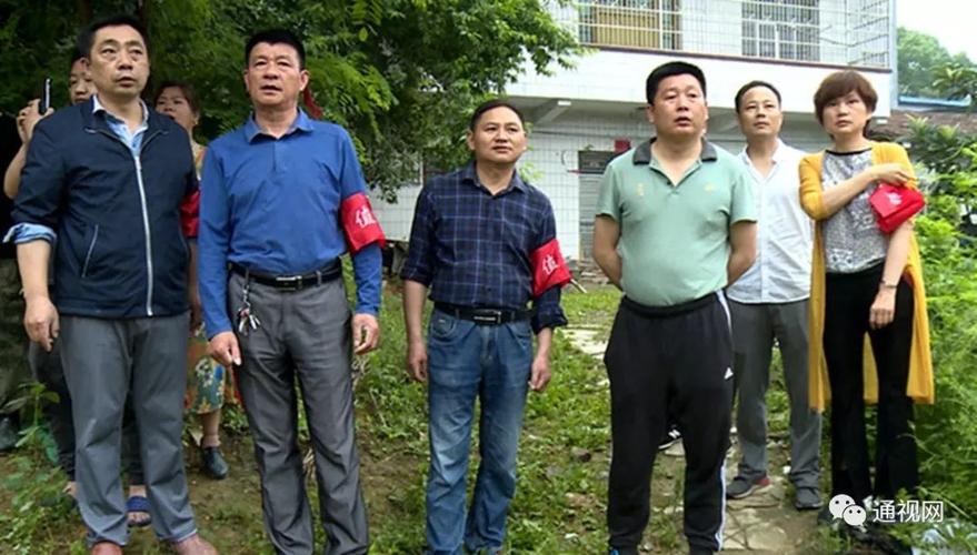 程高举积极配合拆迁,为五里大道建设"让路"-通城