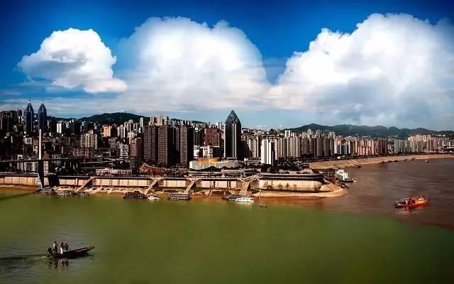 重庆"第二城"之争硝烟四起:万州和涪陵,谁的gdp将率先