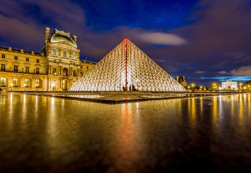 louvre pyramid at night! by shweta chauhan