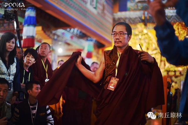 第四世贝诺法王白玉寺坐床