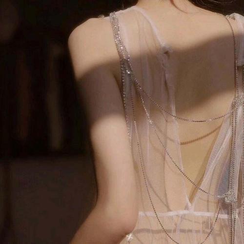 相关专题 小清新性感女神性感女神 相关标签 小清新半身性感性感部位