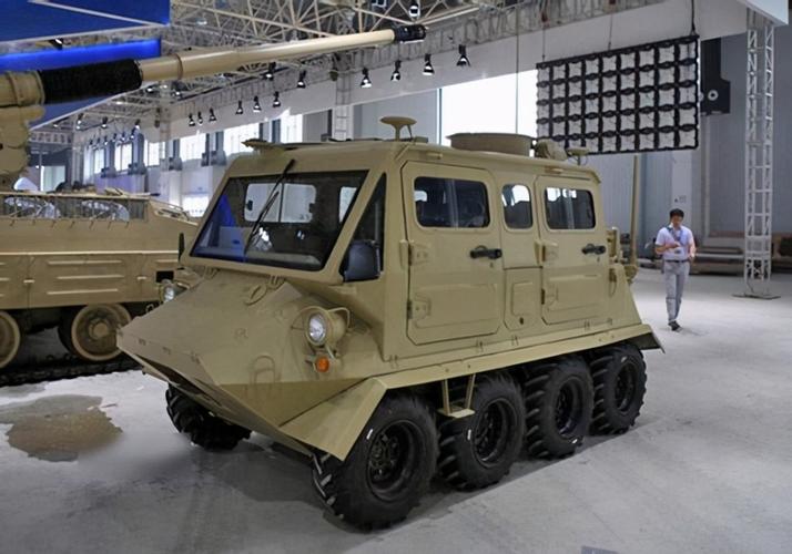 图为山猫全地形车