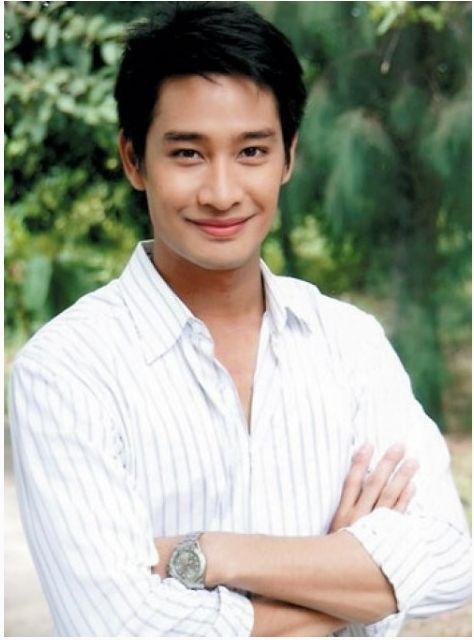 泰剧男神pong,被誉为泰国"刘德华",人气与其相比不相上下!