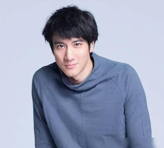 王力宏45岁生日造型曝光周杰伦献祝福并喊他帅哥