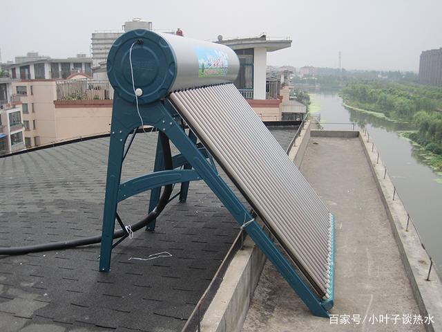 到室内的,楼层低的用户,水管太长了,安装太阳能热水器后要放掉的冷水