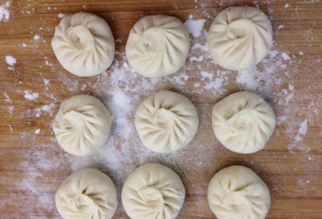 蒸包子,学了这一招,蒸出包子蓬松不塌陷