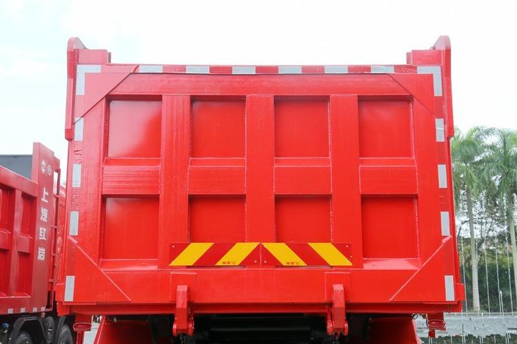 【上汽红岩 杰豹重卡 280马力 6x2 5.2米 国五 自卸车