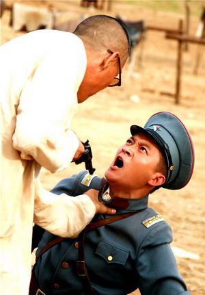 《铁梨花》剧照杨志刚《铁梨花》饰演张吉安人民网娱乐讯 近期在四大