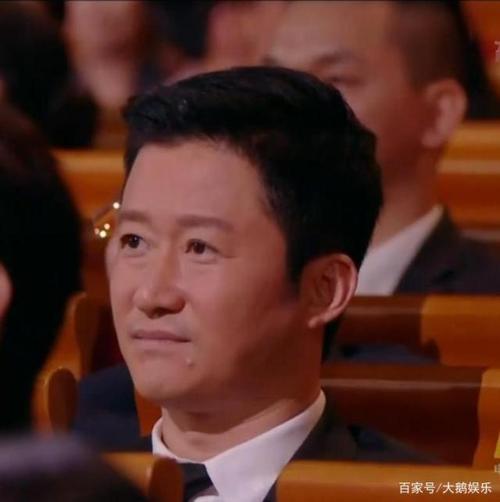 金鸡奖:黄渤6分钟脱口秀凸显情商,为何和邓超主持?答案太尬了