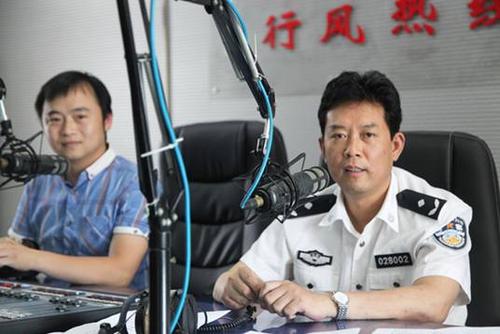 市公安局副局长做客铜陵消防在线互动交流介绍消防安全工作