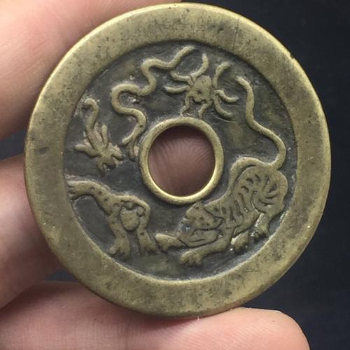 清代驱邪降福背五毒花钱