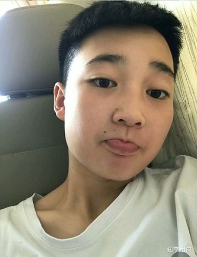 女生长得像男生是一种怎样的体验?