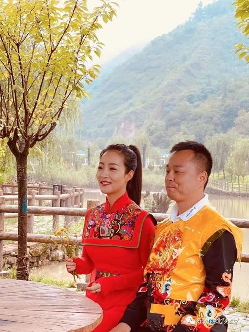 王小妮贺东新歌一起走全网发布