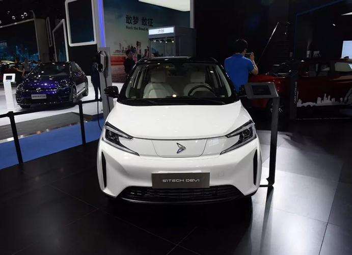 在上个月底的时候新特推出了第一款电动汽车——新特dev 1,并且正式的