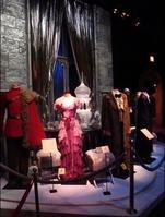 圣诞舞会时克鲁姆,赫敏,和罗恩的服装.