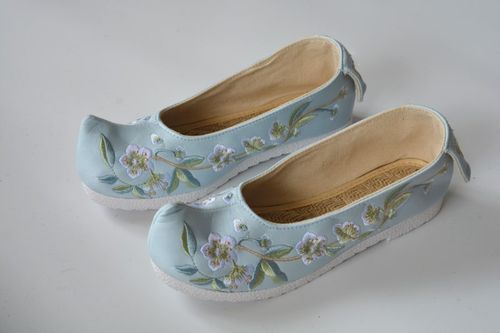 中国风翘头汉服鞋休闲刺绣弓鞋古代戏剧演出鞋民族风麻垫绣花鞋