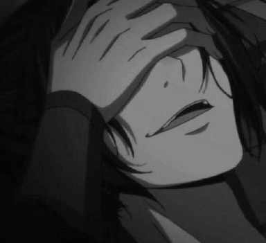 落泪伤感男生头像