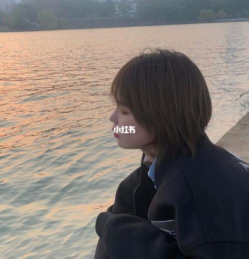 日系短发女生～落日拍照_摄影_夕阳_日系_短发女生_短发_短发女孩