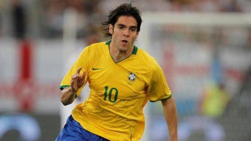 卡卡国家队数据(来源葡语版维基):2002年 5.