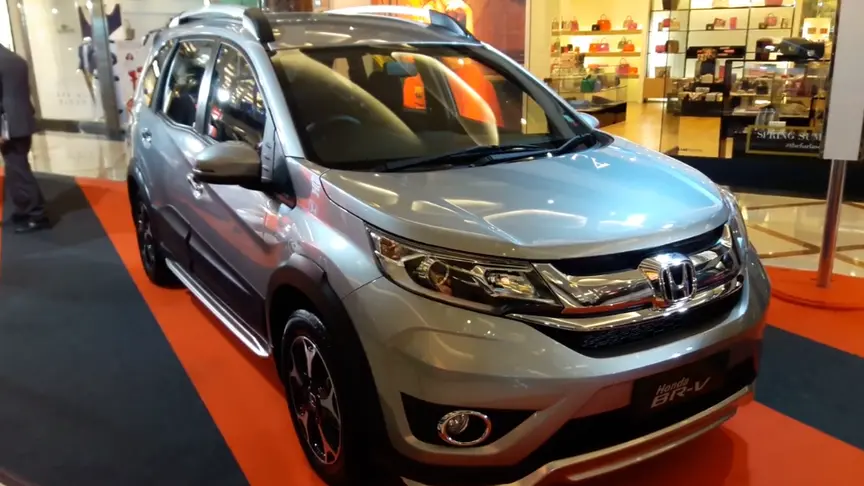 本田brv亮相外观及内饰高清实拍