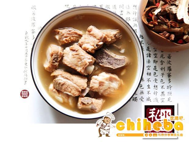健脾除湿的马来西亚肉骨茶