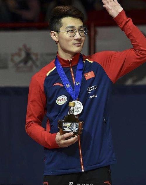 任子威出生于1997年,可以说比较年轻了,我对他的印象是在平昌冬奥会上